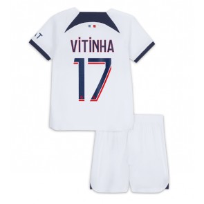 Paris Saint-Germain Vitinha Ferreira #17 Replika Babytøj Udebanesæt Børn 2023-24 Kortærmet (+ Korte bukser)